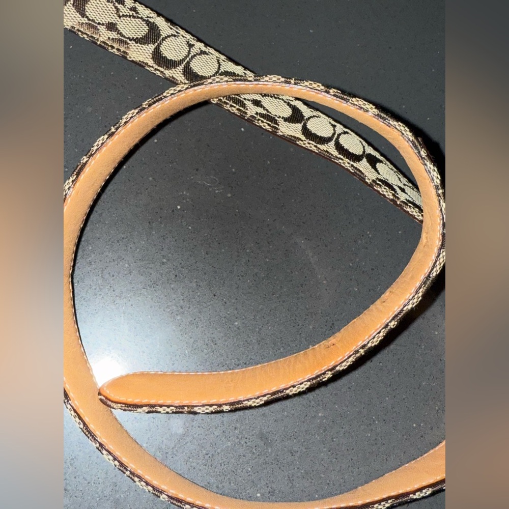 Coach Signature C Monogram Canvas and Leather Belt. Size S. Unisex - Picture 4 of 4